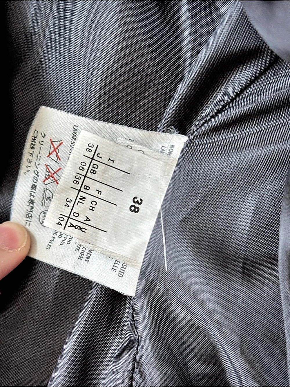 Max&Co. Black Leather Moto Jacket with Zipper and Strap Details - Size 4US - Picture 6 of 8